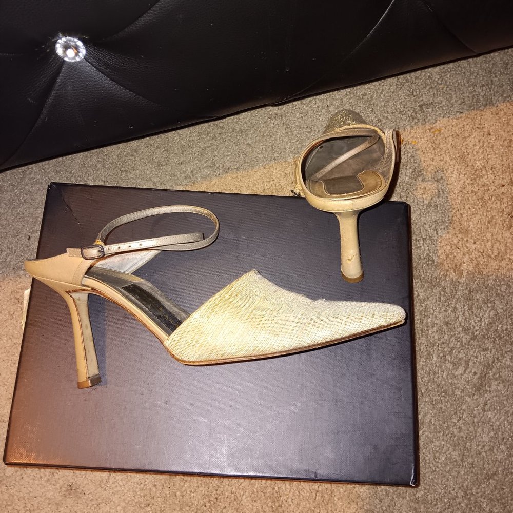 Shoes - Picture 4 of 4